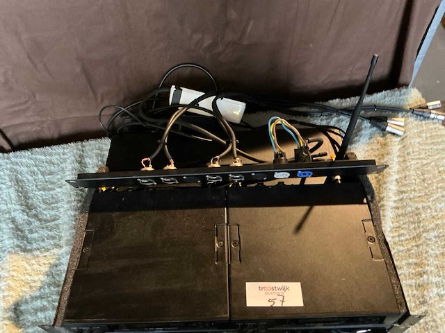 Mipro mi 808t in ear microfoonsysteem (2x) - afbeelding 5 van  9