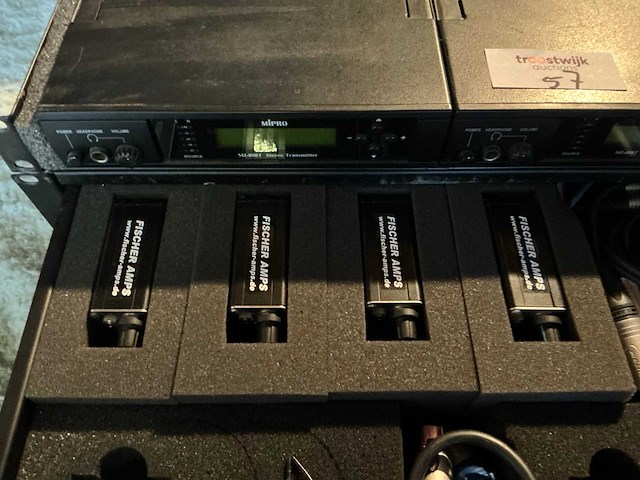 Mipro mi 808t in ear microfoonsysteem (2x) - afbeelding 7 van  9