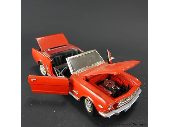 Mira solido1964 1/2 ford mustang convertible - afbeelding 7 van  10