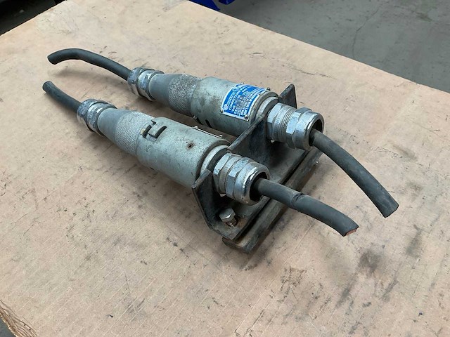 Miretti accu stekker - afbeelding 4 van  4