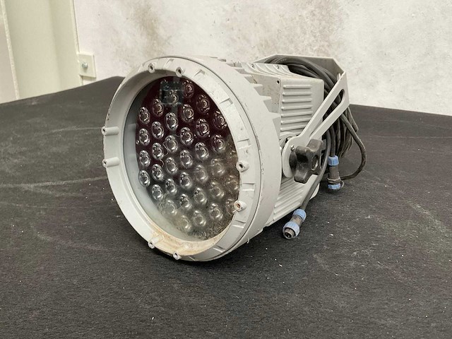 Miriam rgb ip65 led 10° spotlight (6x) - afbeelding 1 van  5