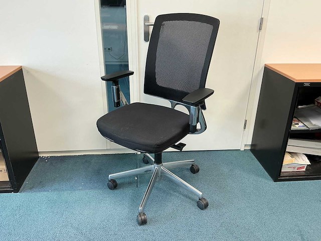 Miro - desk chair (3x) - afbeelding 1 van  4