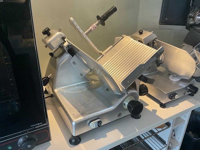 Mistro gs 250 tafelsnijmachine - afbeelding 2 van  2