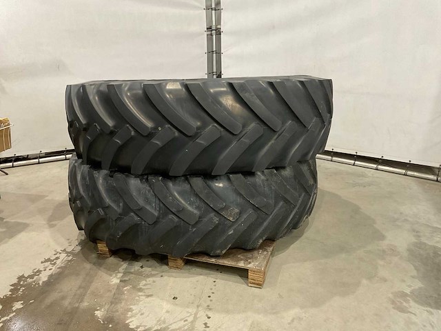 Mitas - hc2000 - tractor band vf 520/85 r42 (2x) - afbeelding 1 van  8