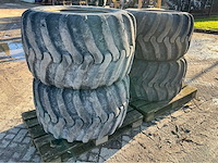 Mitas traction tr-12 excavator band en velg (4x) - afbeelding 3 van  9