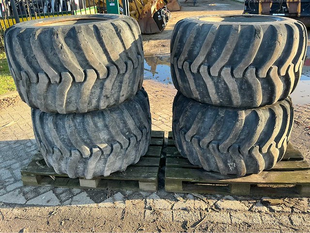 Mitas traction tr-12 excavator band en velg (4x) - afbeelding 4 van  9