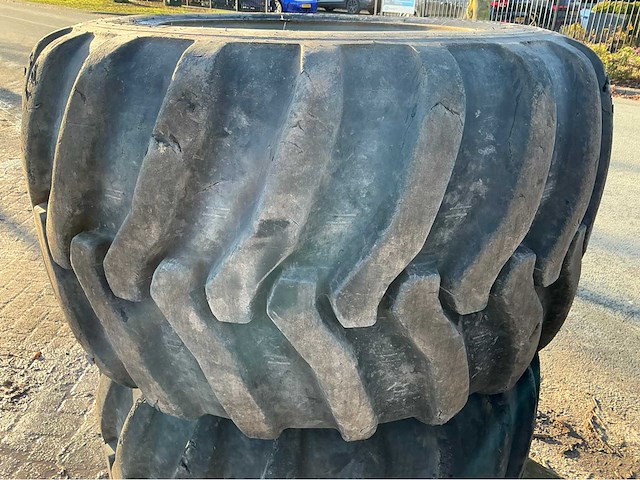 Mitas traction tr-12 excavator band en velg (4x) - afbeelding 8 van  9