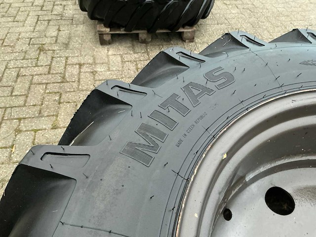 Mitas tractor drive 14.9-28 wielen (2x) - afbeelding 4 van  7