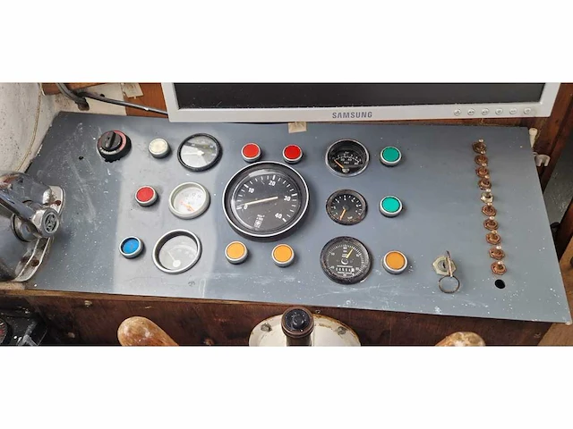 Mitchell - 31 - motor yacht - 1979 - afbeelding 4 van  18