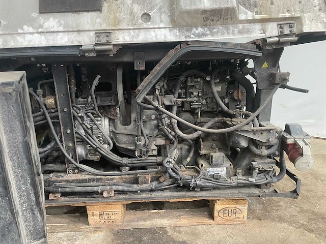 Mitsubishi - 2011 - tu100sae-cn - koelunit - afbeelding 10 van  14