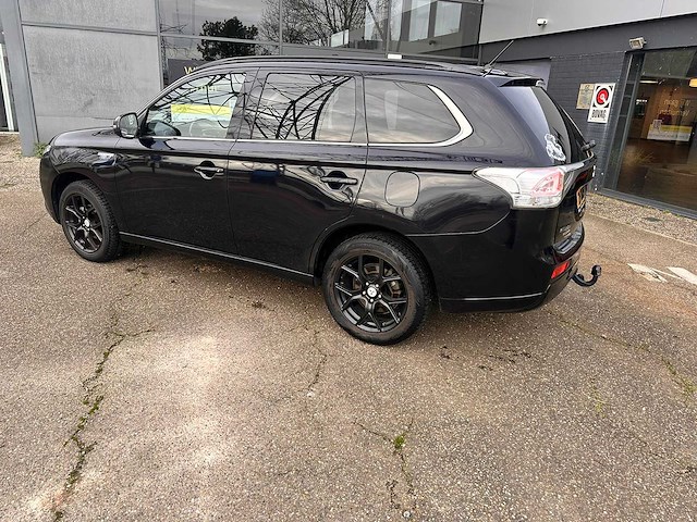 Mitsubishi - 2014 - outlander - 2.0 phev business ed - 2-tvn-94 - afbeelding 13 van  16