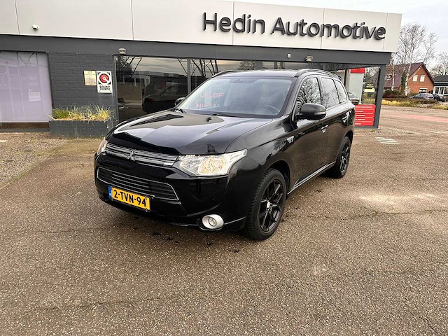 Mitsubishi - 2014 - outlander - 2.0 phev business ed - 2-tvn-94 - afbeelding 1 van  16