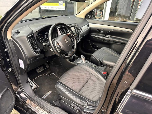 Mitsubishi - 2014 - outlander - 2.0 phev business ed - 2-tvn-94 - afbeelding 15 van  16