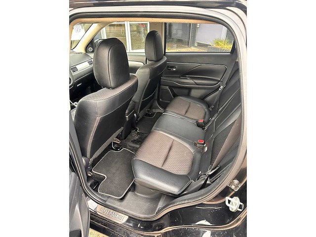 Mitsubishi - 2014 - outlander - 2.0 phev business ed - 2-tvn-94 - afbeelding 16 van  16