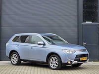 Mitsubishi - 2015 - outlander - 2.0 phev be x-line - 2-zpf-87 - afbeelding 19 van  25
