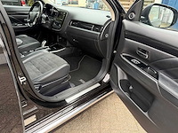 Mitsubishi - 2015 - outlander - 2.0 phev executive edition - - afbeelding 3 van  14