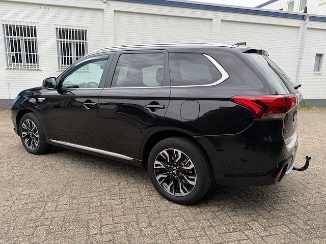 Mitsubishi - 2015 - outlander - 2.0 phev executive edition - - afbeelding 8 van  14