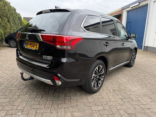 Mitsubishi - 2015 - outlander - 2.0 phev executive edition - - afbeelding 9 van  14