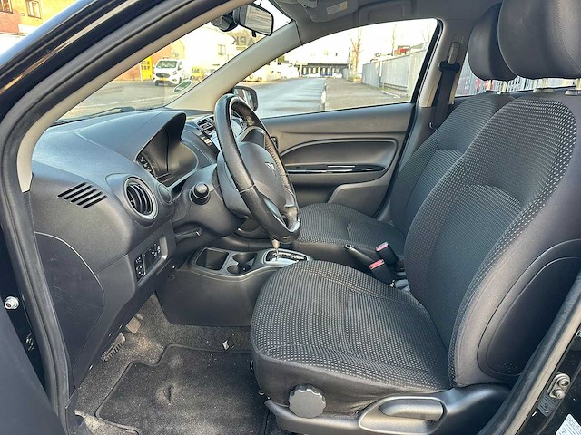 Mitsubishi - 2015 - space star - automaat - 1.0 bright - personenauto - afbeelding 2 van  19