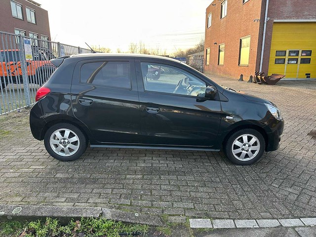 Mitsubishi - 2015 - space star - automaat - 1.0 bright - personenauto - afbeelding 16 van  19