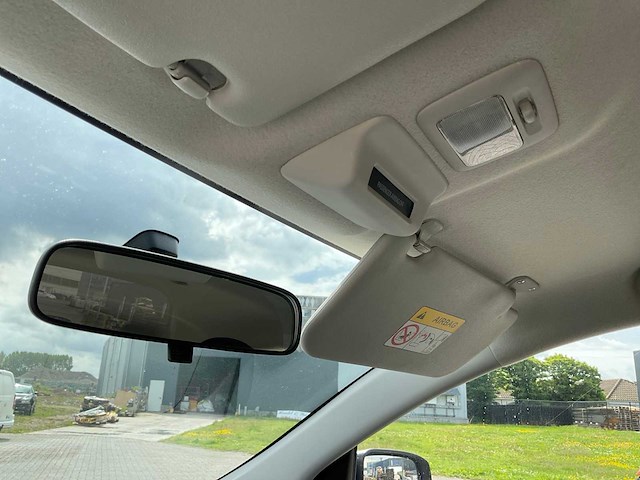 Mitsubishi - 2019 - space star - personenauto - afbeelding 18 van  19