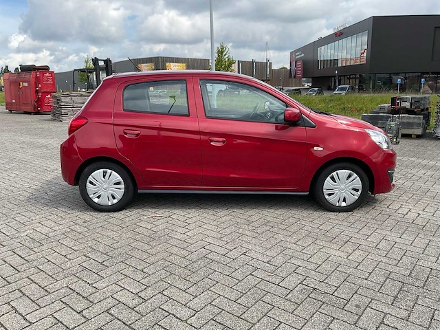 Mitsubishi - 2019 - space star - personenauto - afbeelding 3 van  19