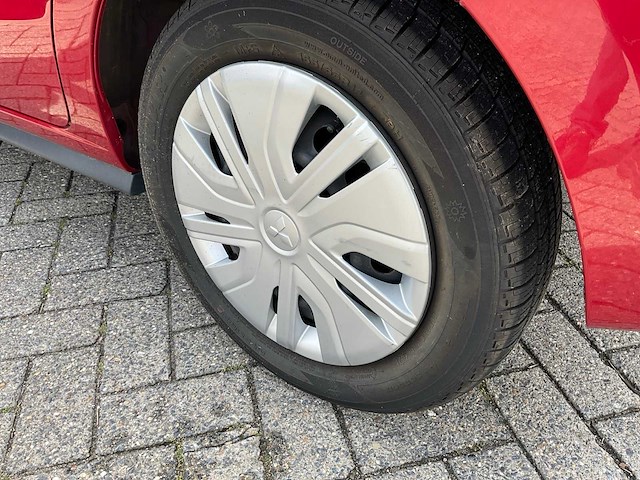 Mitsubishi - 2019 - space star - personenauto - afbeelding 8 van  30
