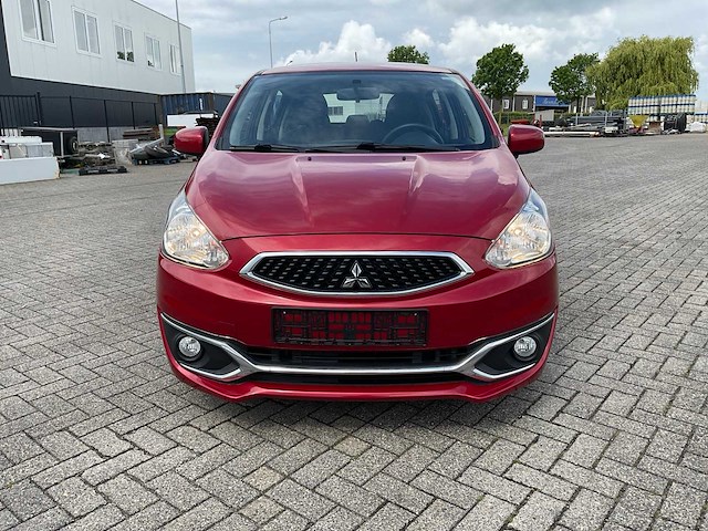 Mitsubishi - 2019 - space star - personenauto - afbeelding 23 van  30