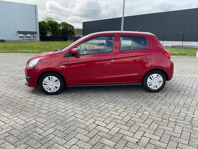 Mitsubishi - 2019 - space star - personenauto - afbeelding 25 van  30