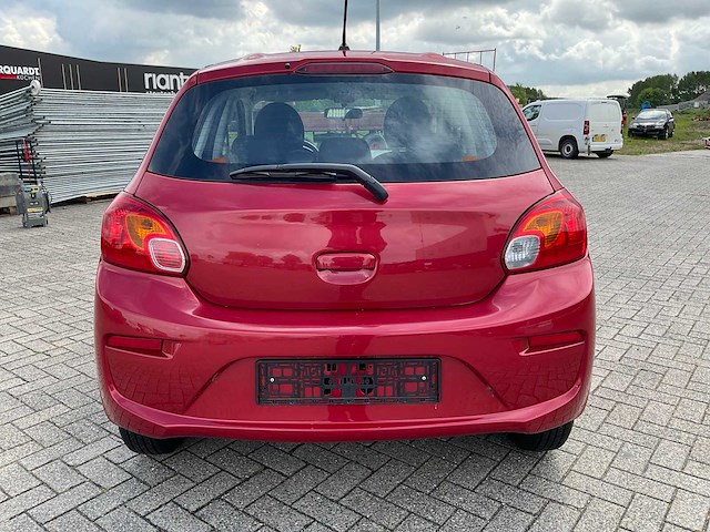Mitsubishi - 2019 - space star - personenauto - afbeelding 28 van  30