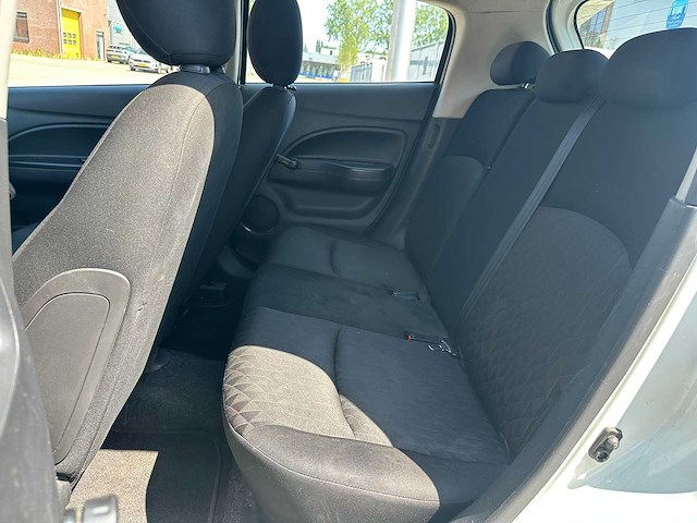 Mitsubishi - 2020 - space star - 1.0 cool+ - personenauto - afbeelding 10 van  19