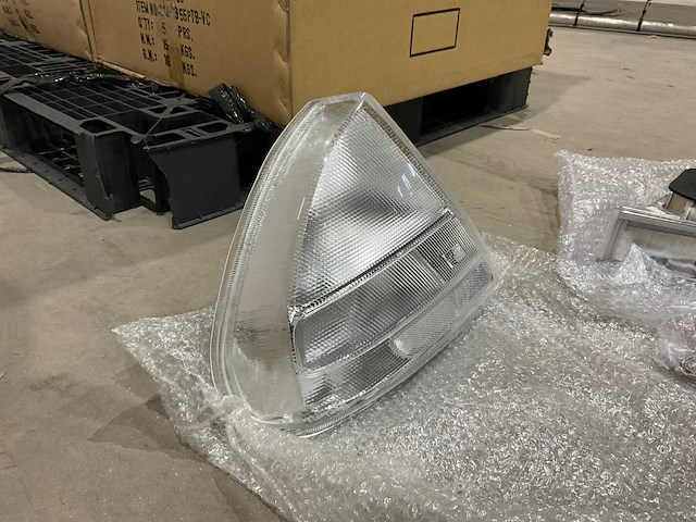Mitsubishi - clear tail lites - autoverlichting (50x) - afbeelding 1 van  5