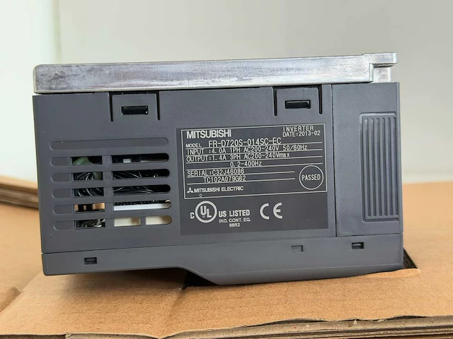 Mitsubishi - d700-sc - frequentieomvormer - afbeelding 3 van  5