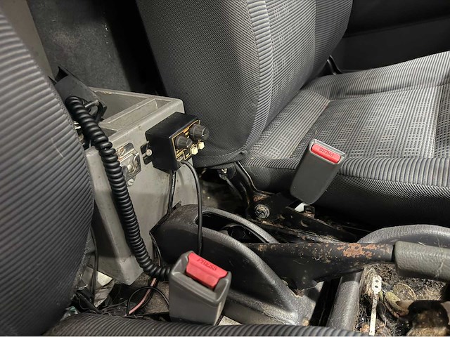 Mitsubishi - l 200 - 4x4 - ex reddingsbrigade - bedrijfswagen - 2006 - afbeelding 24 van  35