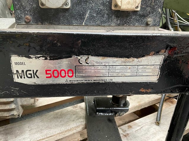 Mitsubishi - mgk 5000 - stroomgenerator - afbeelding 4 van  6