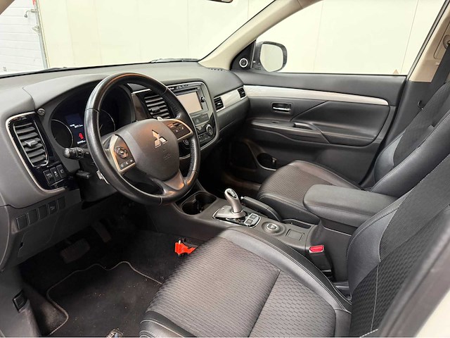 Mitsubishi - outlander - 2.0 phev - business ed - personenauto - 2014 - afbeelding 10 van  31