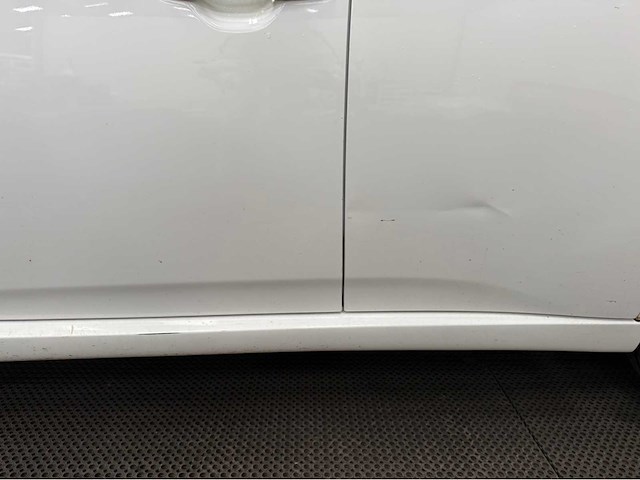Mitsubishi - outlander - 2.0 phev - business ed - personenauto - 2014 - afbeelding 17 van  31