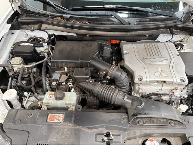 Mitsubishi - outlander - 2.0 phev - business ed - personenauto - 2014 - afbeelding 23 van  31