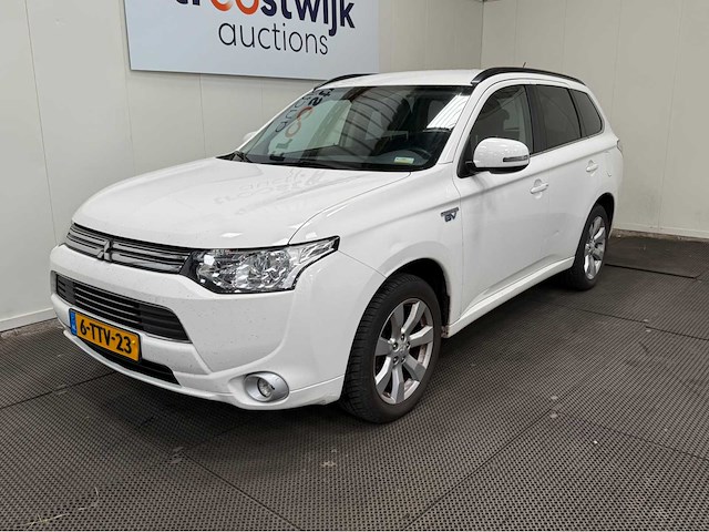 Mitsubishi - outlander - 2.0 phev - business ed - personenauto - 2014 - afbeelding 3 van  31