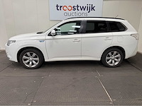 Mitsubishi - outlander - 2.0 phev - business ed - personenauto - 2014 - afbeelding 26 van  31