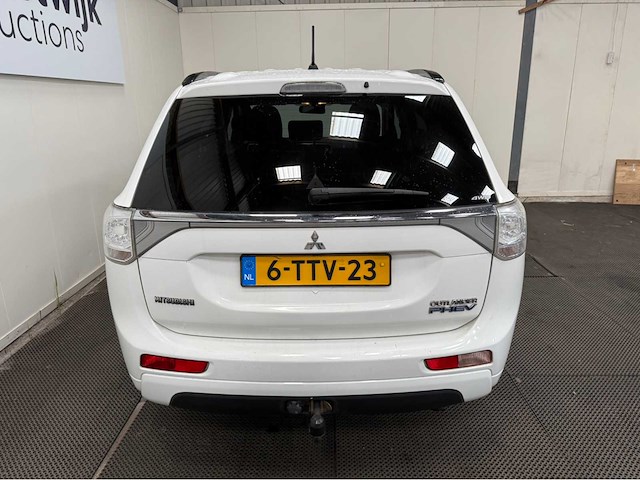 Mitsubishi - outlander - 2.0 phev - business ed - personenauto - 2014 - afbeelding 30 van  31