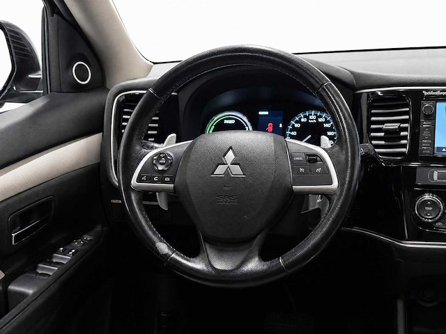 Mitsubishi - outlander - 2.0 phev instyle - 2-slh-57 - 2013 iaw - afbeelding 5 van  13