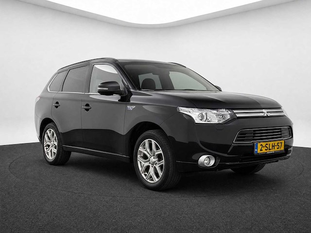Mitsubishi - outlander - 2.0 phev instyle - 2-slh-57 - 2013 iaw - afbeelding 7 van  13