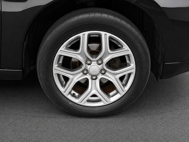 Mitsubishi - outlander - 2.0 phev instyle - 2-slh-57 - 2013 iaw - afbeelding 12 van  13