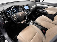 Mitsubishi - outlander - 2.0 phev instyle - 2-slh-57 - 2013 iaw - afbeelding 13 van  13