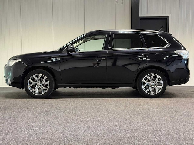 Mitsubishi - outlander - 2.0 phev instyle - 2-slh-57- 2013 iaw - afbeelding 1 van  28