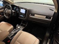 Mitsubishi - outlander - 2.0 phev instyle - 2-slh-57- 2013 iaw - afbeelding 14 van  28