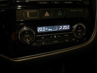 Mitsubishi - outlander - 2.0 phev instyle - 2-slh-57- 2013 iaw - afbeelding 28 van  28
