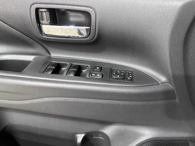 Mitsubishi - outlander - 2.0 phev instyle - 6-trz-39- 2014 - afbeelding 2 van  23