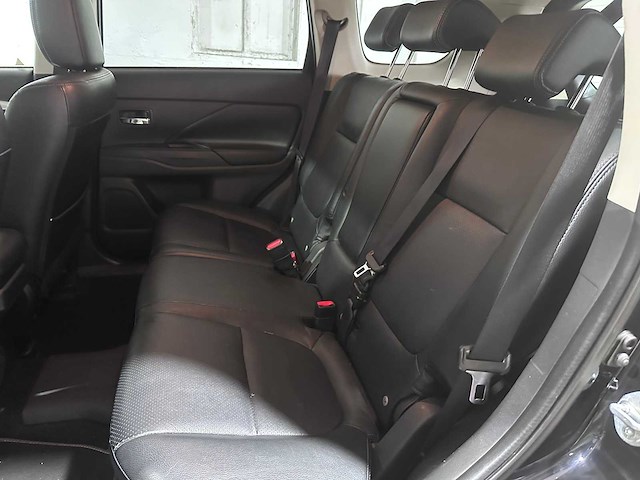 Mitsubishi - outlander - 2.0 phev instyle - 6-trz-39- 2014 - afbeelding 7 van  23